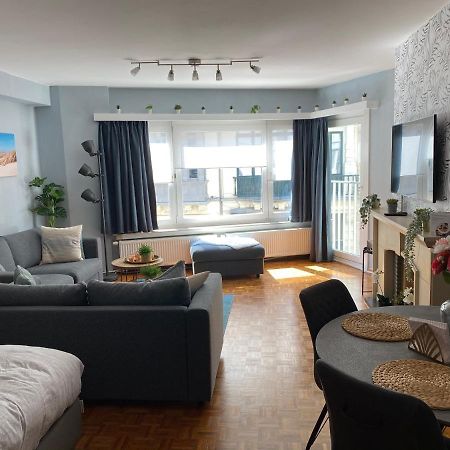 Studio direct aan het hoofdstrand van Oostende - naast Casino Appartement Buitenkant foto
